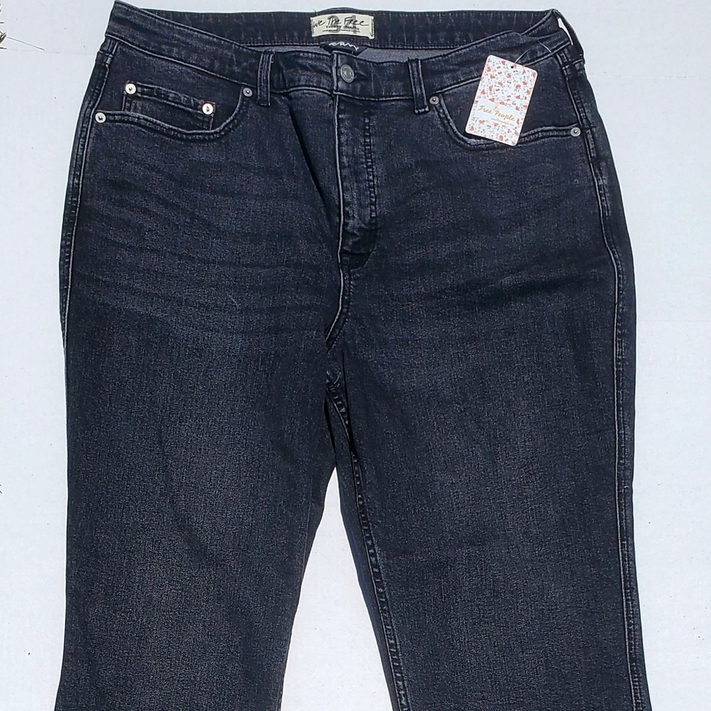 WE THE FREE BLACK FADED NO HEM JEANS NWT
